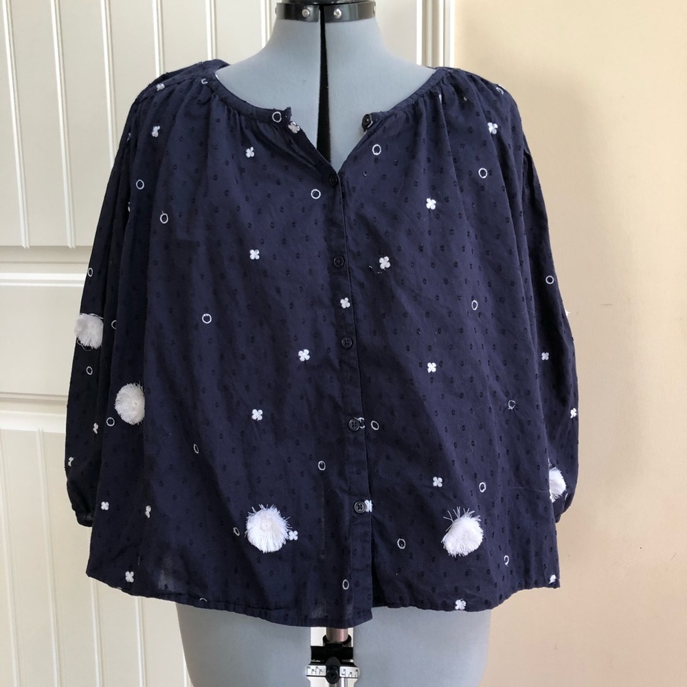Crown & IVY Fun Puff Button Down Top XL